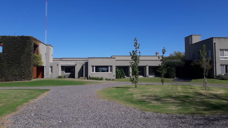 VENTA DE CASA QUINTA " LA ALAMEDA" CARMEN DE ARECO