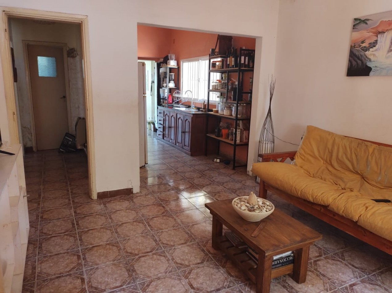 VENTA DE CASA CON PILETA EN CARMEN DE ARECO