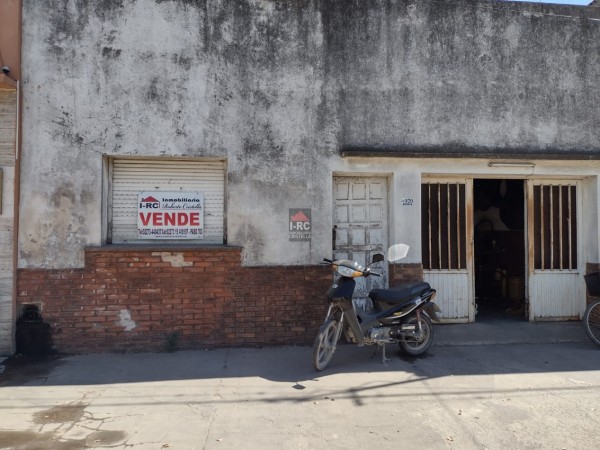 VENTA DE INMUEBLE EN ZONA COMERCIAL DE CARMEN DE ARECO