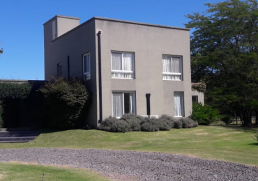 VENTA DE CASA QUINTA " LA ALAMEDA" CARMEN DE ARECO