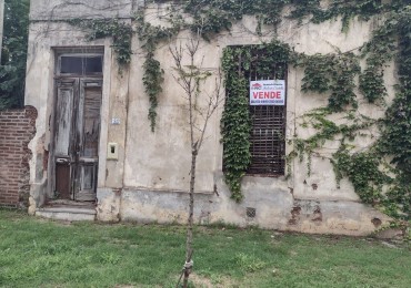 venta de casona antigua zona centrica de la ciudad de Carmen de Areco